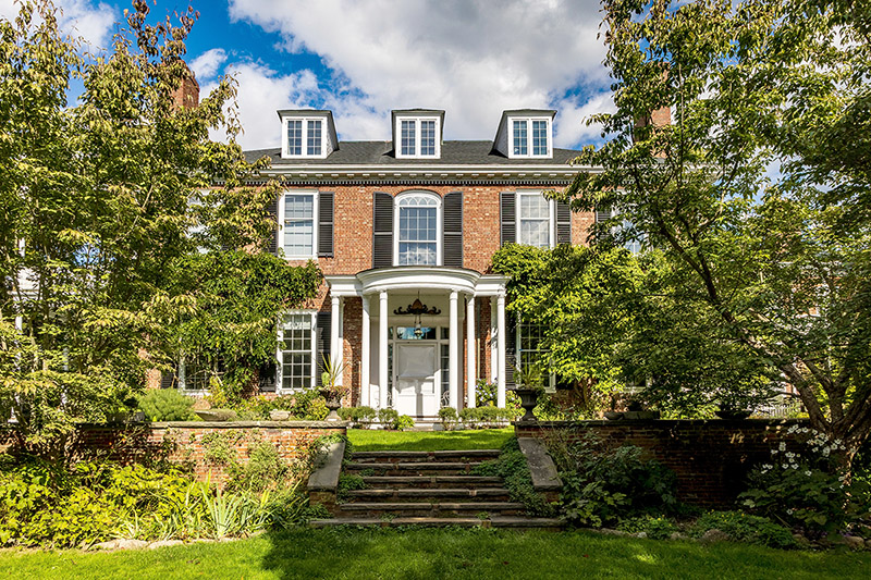 Long Hill estate