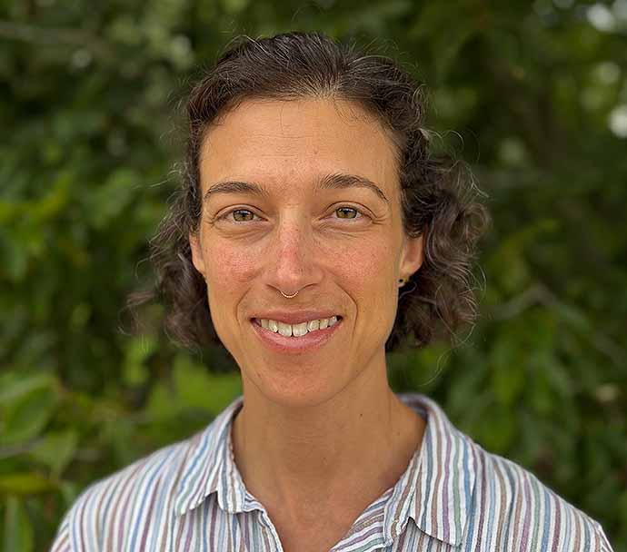 Annemarie Nagle, Plant, Disease, and Insect Diagnostician at Bartlett Tree Experts