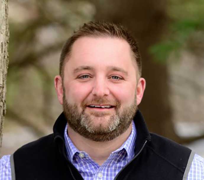 Dan Brooks, Local Manager & Arborist Representative serving the Seekonk, MA office of Bartlett Tree Experts