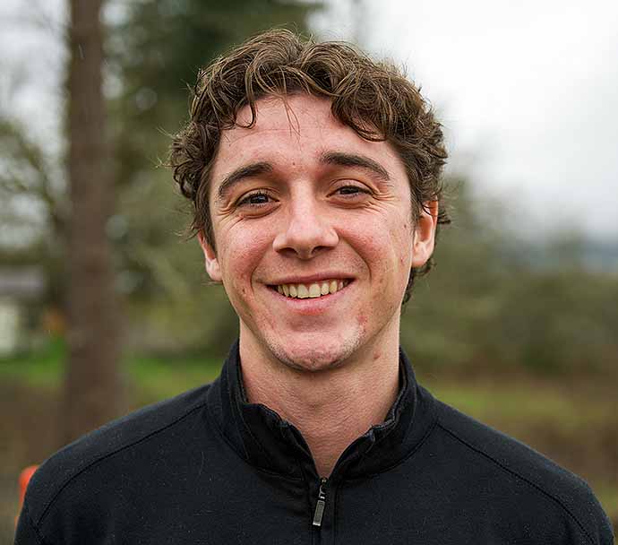Evan Groskopf-Jones, Arborist Representative serving the Eugene, OR office of Bartlett Tree Experts