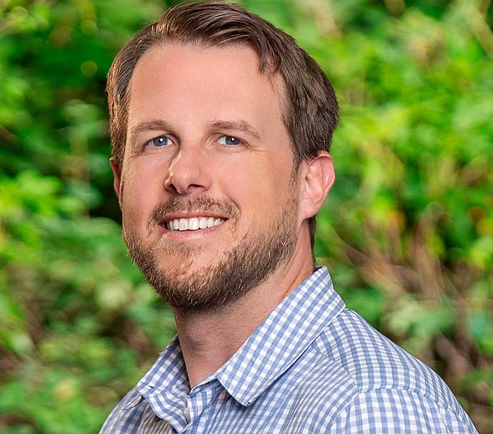 Julian Reese, Local Manager serving the Auburn, MA office of Bartlett Tree Experts