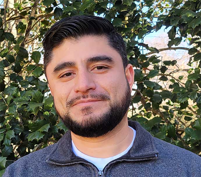 Mario Vasquez, Arborist Representative serving the Southampton, NY office of Bartlett Tree Experts
