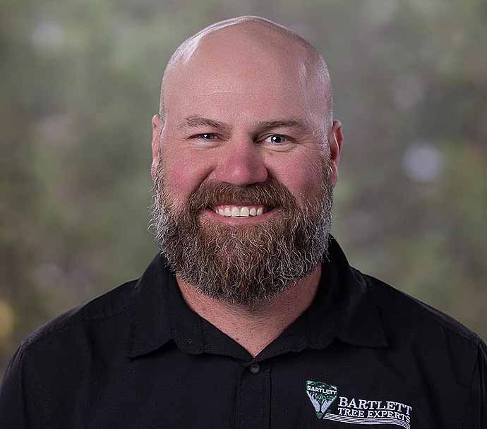 Simon Stowell, Arborist Representative serving the Calgary, AB office of Bartlett Tree Experts