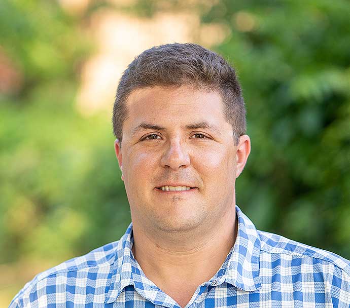 Travis Morgan, Arborist Representative serving the Nashville, TN office of Bartlett Tree Experts